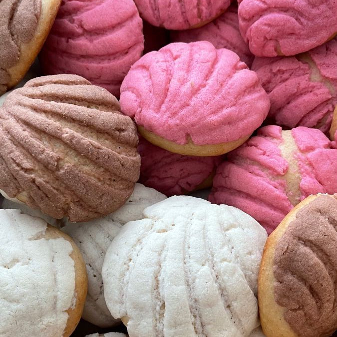 Dozen Sweet Breads "CONCHAS"